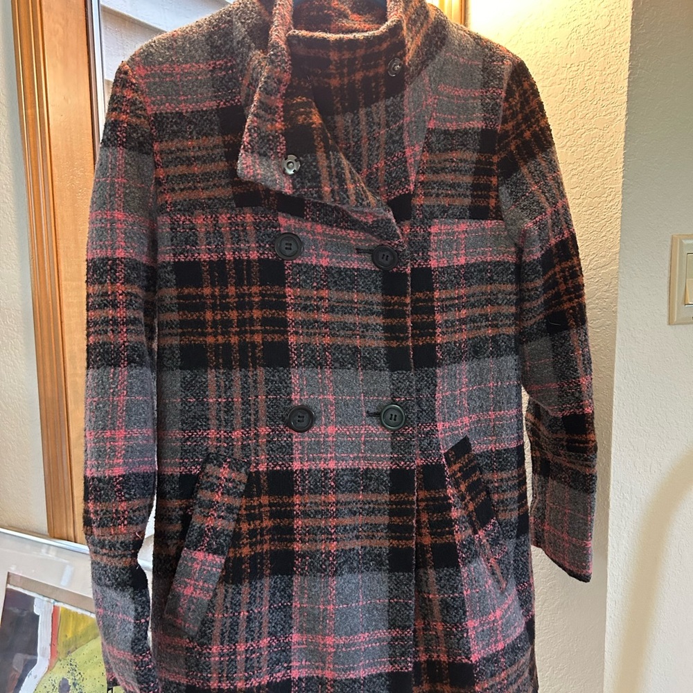 Forever 21 Los Angeles plaid coat snap collar zipper sleeve cuffs. Sz M